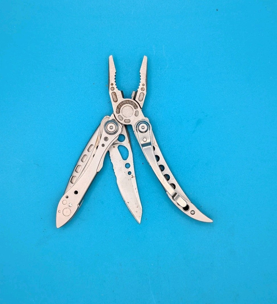 Leatherman Freestyle Multi-Tool - Discontinued - FAST SHIPPING!