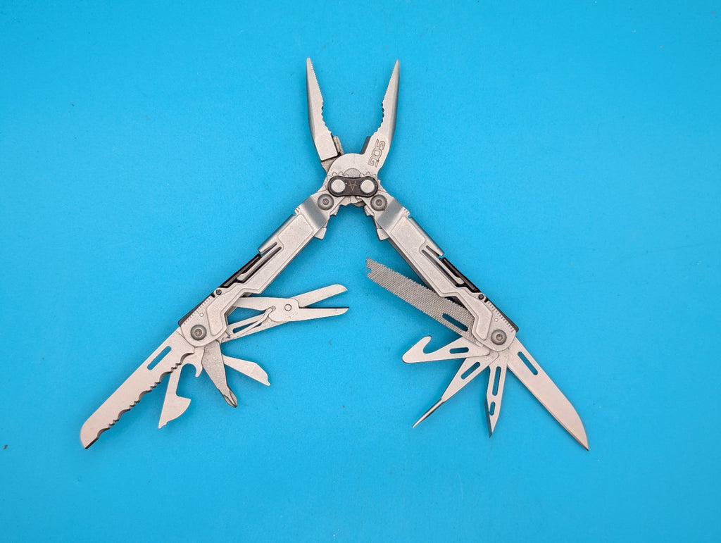 SOG PowerPint Tool Compact Lightweight Silver Multi-Tool!
