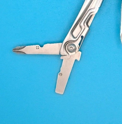 Leatherman Rev 3.8" Multi-Tool, Stainless!  With Sheath!