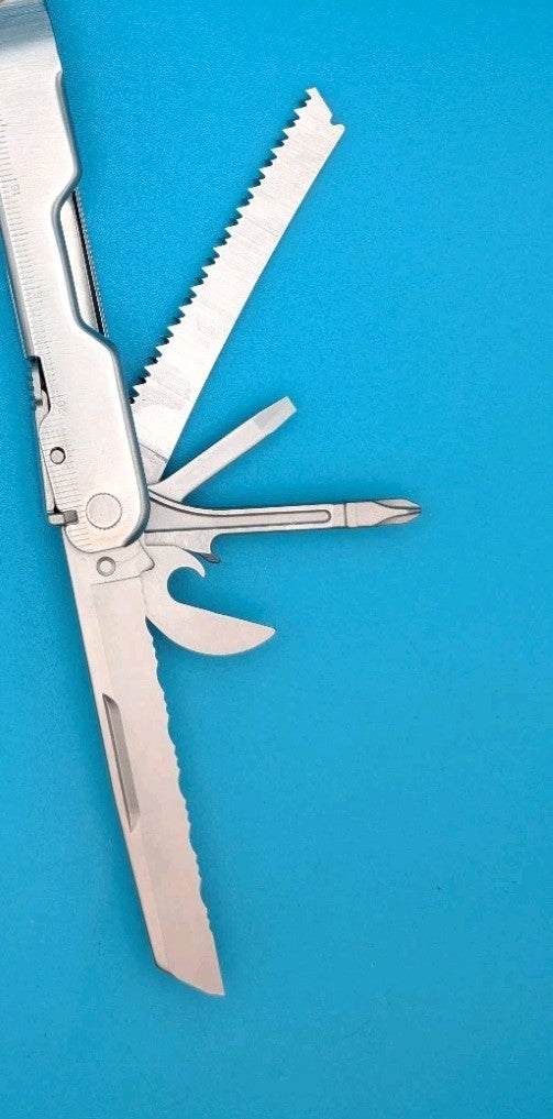 Leatherman Stainless Steel Super Tool 300 Multitool!