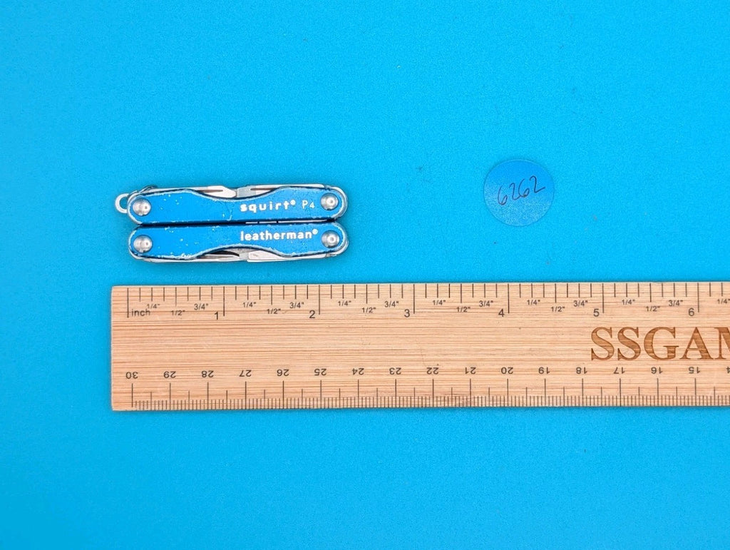 Leatherman Squirt P4 Multi-Tool, Key Ring, Retired, Blue