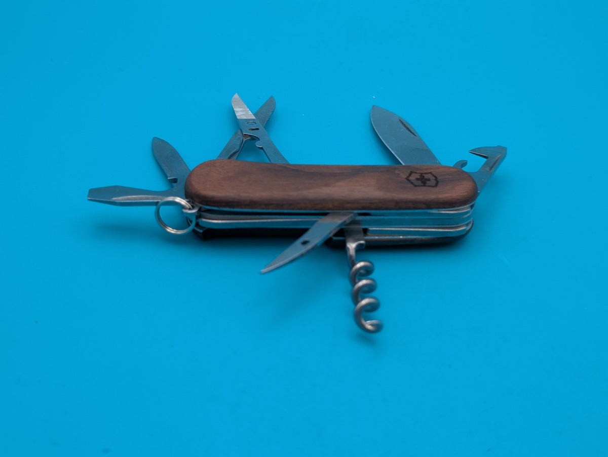 Victorinox Delemont EvoWood 14 85mm Swiss Army Knife Multi-Tool! *THOMAS GIMBER*