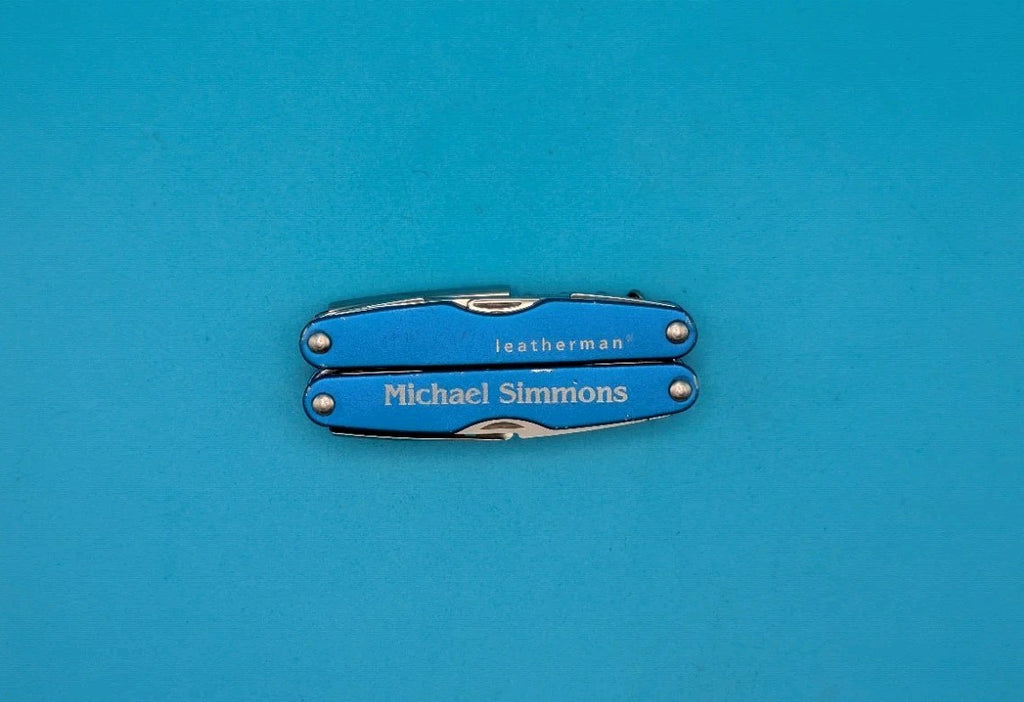 Leatherman Juice CS4 Multi Tool! Retired! GLACIER BLUE! *MICHAEL SIMMONS*