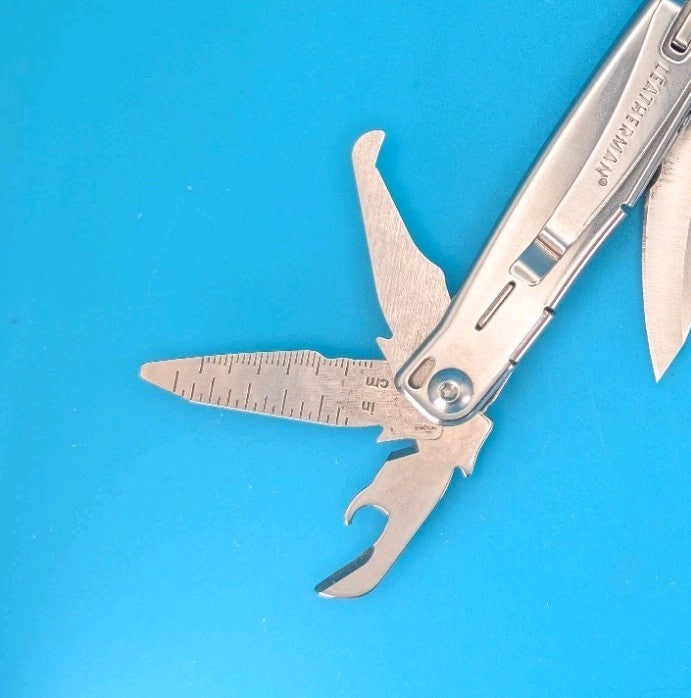 LEATHERMAN WINGMAN MULTI-TOOL! FAST SHIPPING! WITH SHEATH!