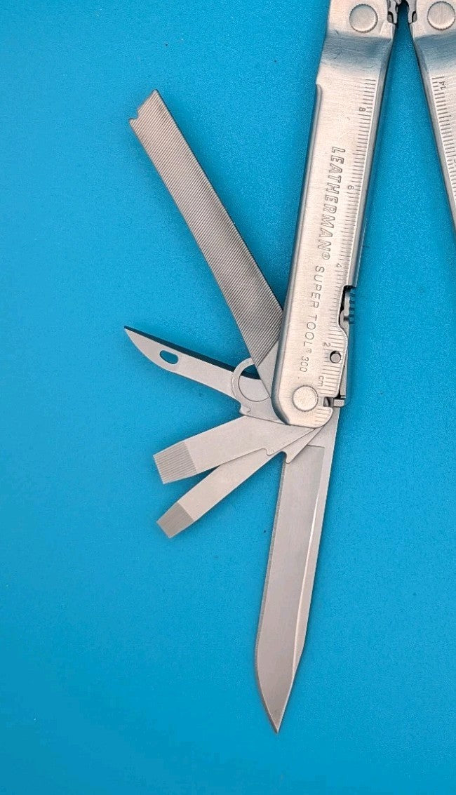 Leatherman Stainless Steel Super Tool 300 Multitool!