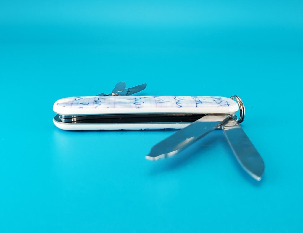 Victorinox Classic Limited Edition Script New Fashion 6 Swiss Army Knife! 58mm