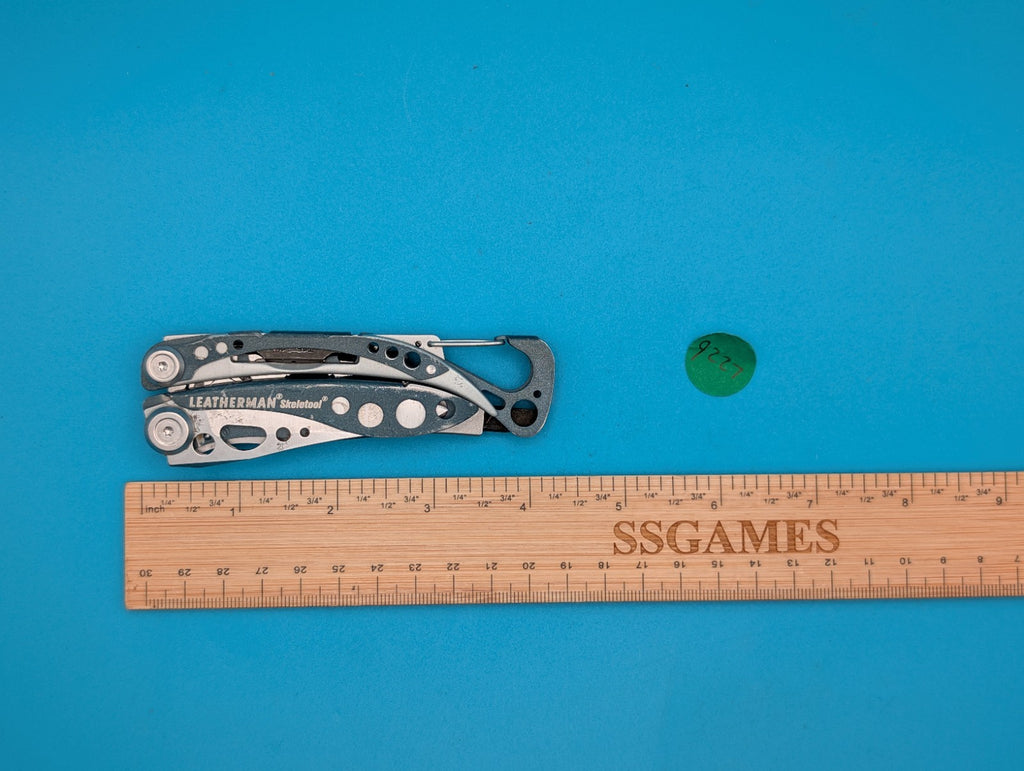 Leatherman Skeletool Multi Tool - Combo Blade Knife Pliers, Navy Blue Handle PCI