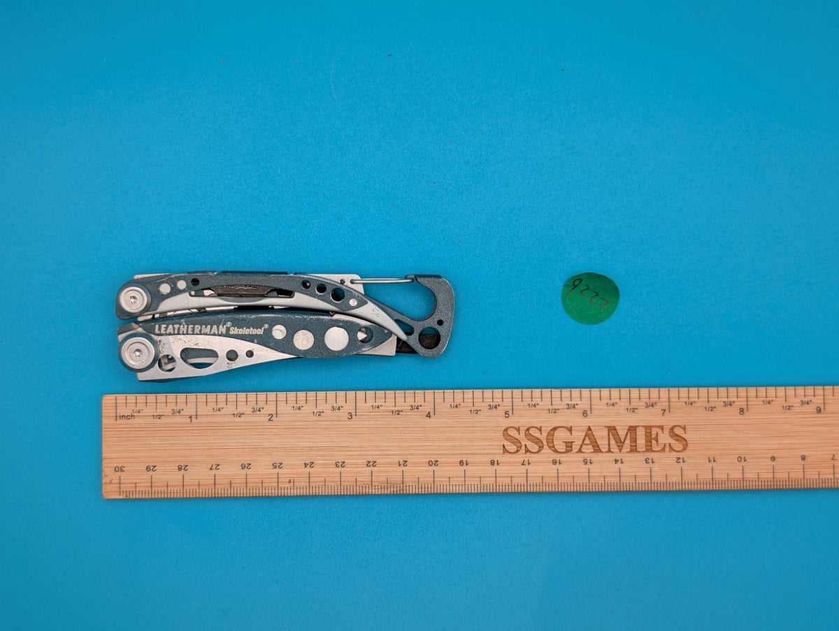Leatherman Skeletool Multi Tool - Combo Blade Knife Pliers, Navy Blue Handle PCI
