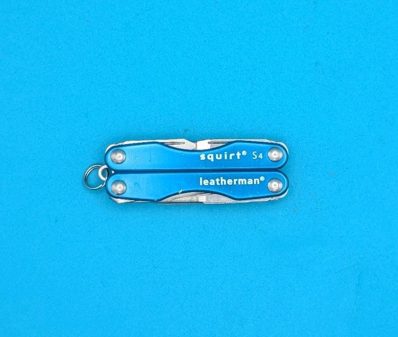 Leatherman Squirt P4 Multi-Tool, Key Ring, Retired, BLUE!