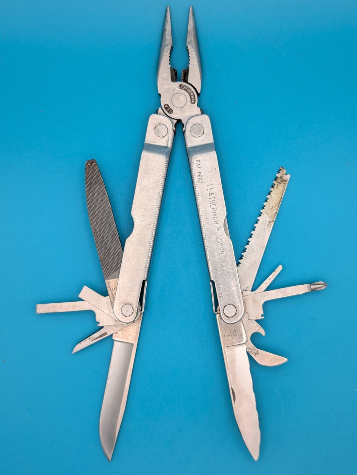 LEATHERMAN Super TOOL Multi Function Tool PLIERS, Stainless! 01/99 DATE
