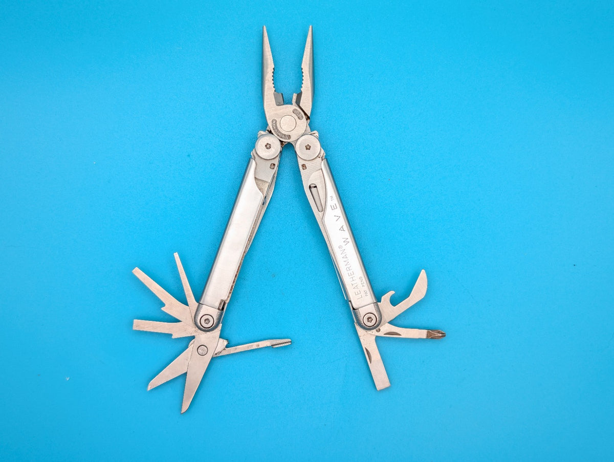 Leatherman Wave Original Vintage Retired, Dated 0601 (JUNE, 2001)