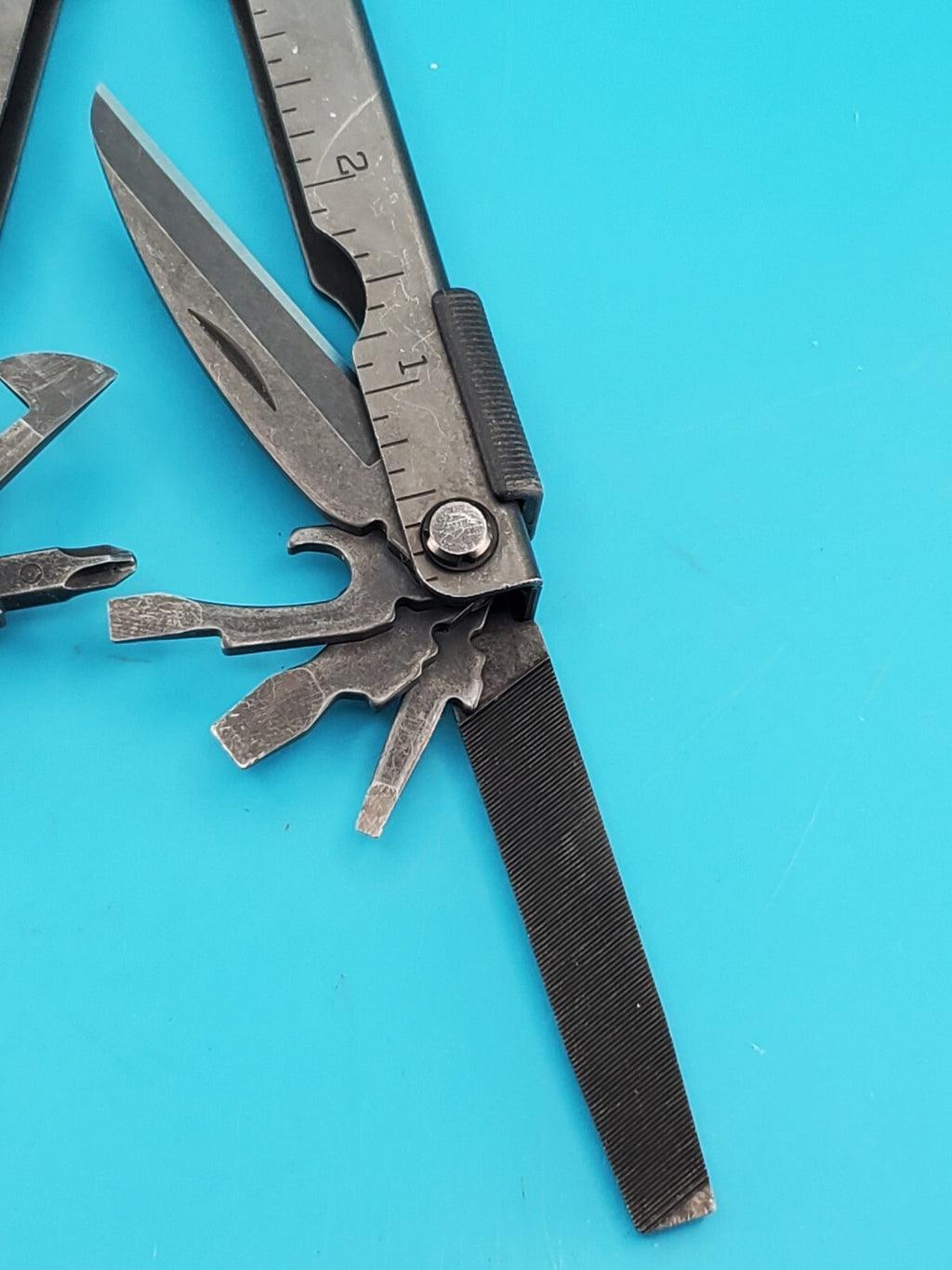 Gerber MP600 Black Oxide Multi-Tool Needle Nose Pliers!