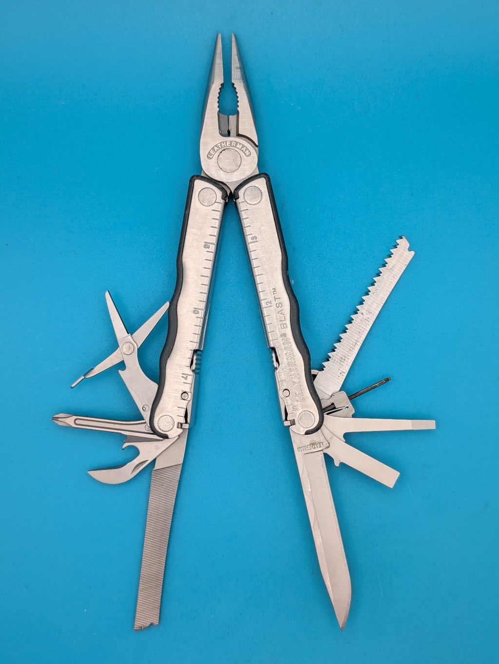 Leatherman BLAST Multi-Tool , Retired Multitool w/ Knife Pliers
