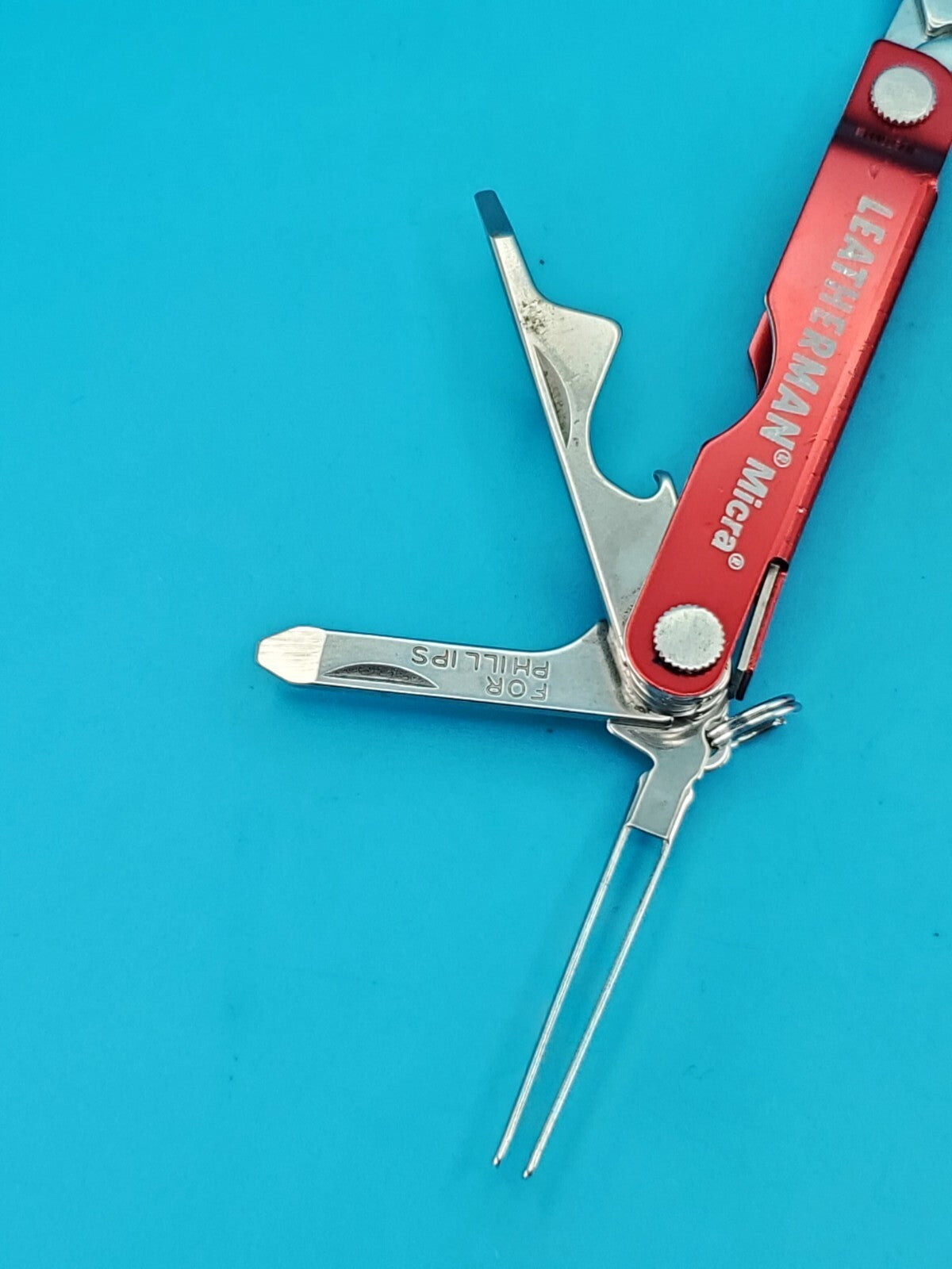Leatherman Micra Multi-Tool, Knife, Scissors, Key Ring, Red