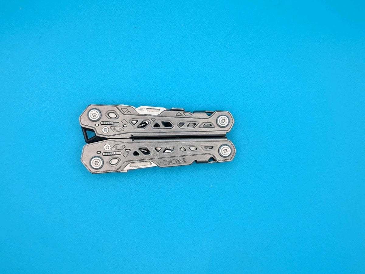 Gerber Truss Multi-Tool! FAST SHIPPING! WITH SHEATH!