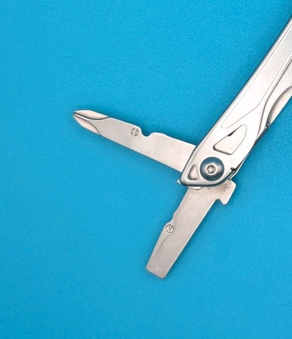Leatherman Sidekick Multi-Tool, Knife, Pliers, Saw, Stainless!
