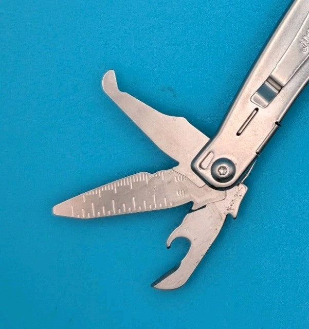 LEATHERMAN WINGMAN MULTI-TOOL! FAST SHIPPING!