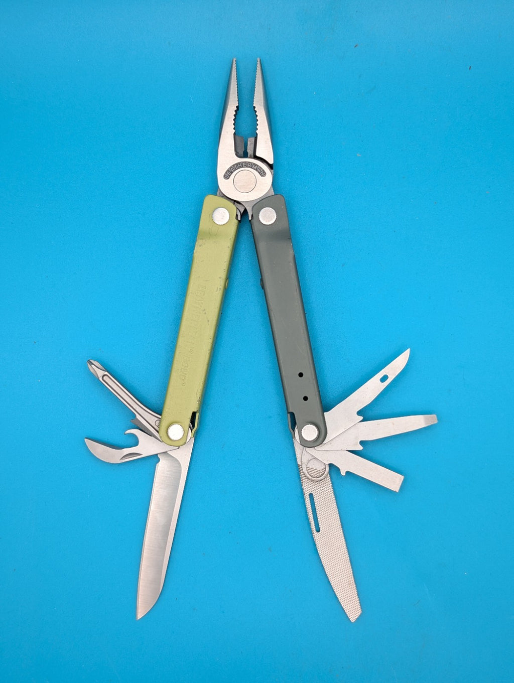 LEATHERMAN Bond Knife Multi Tool! *AEF*