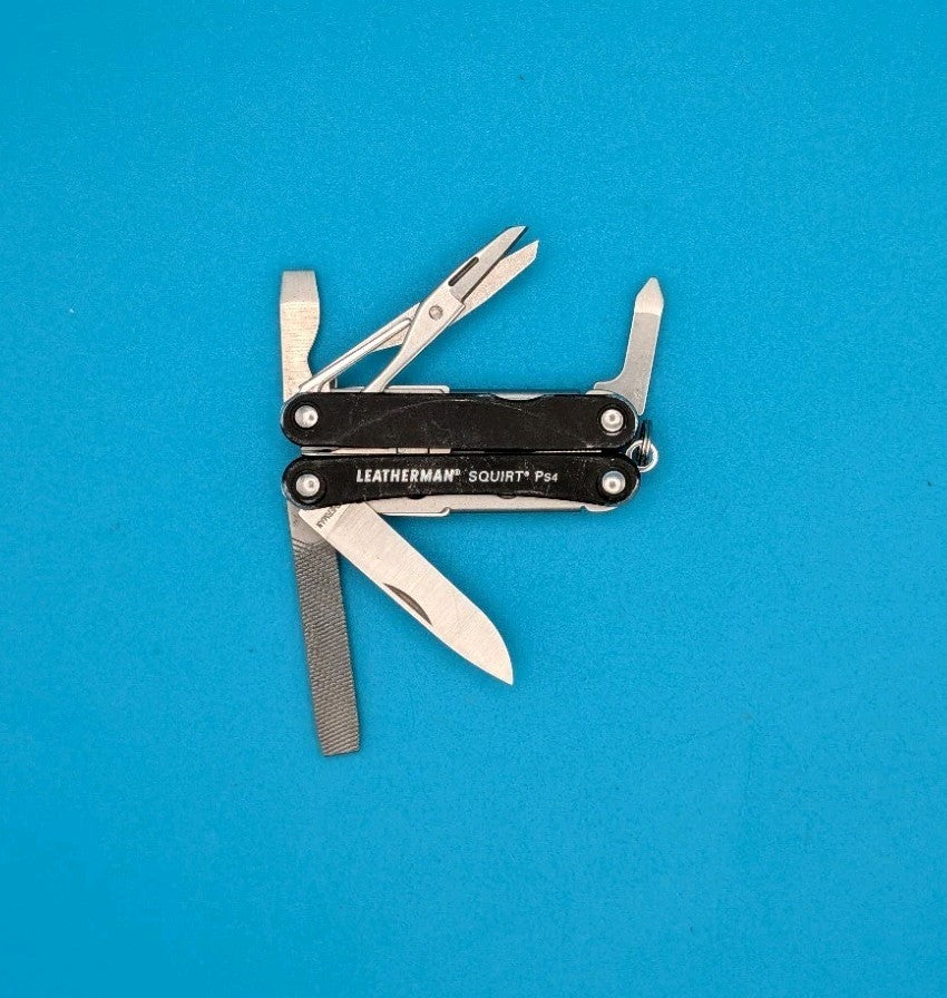 Leatherman SQUIRT PS4 Multi-Tool With Pliers Scissors Knife BLACK!