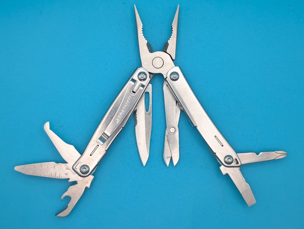 LEATHERMAN WINGMAN MULTI-TOOL! FAST SHIPPING!