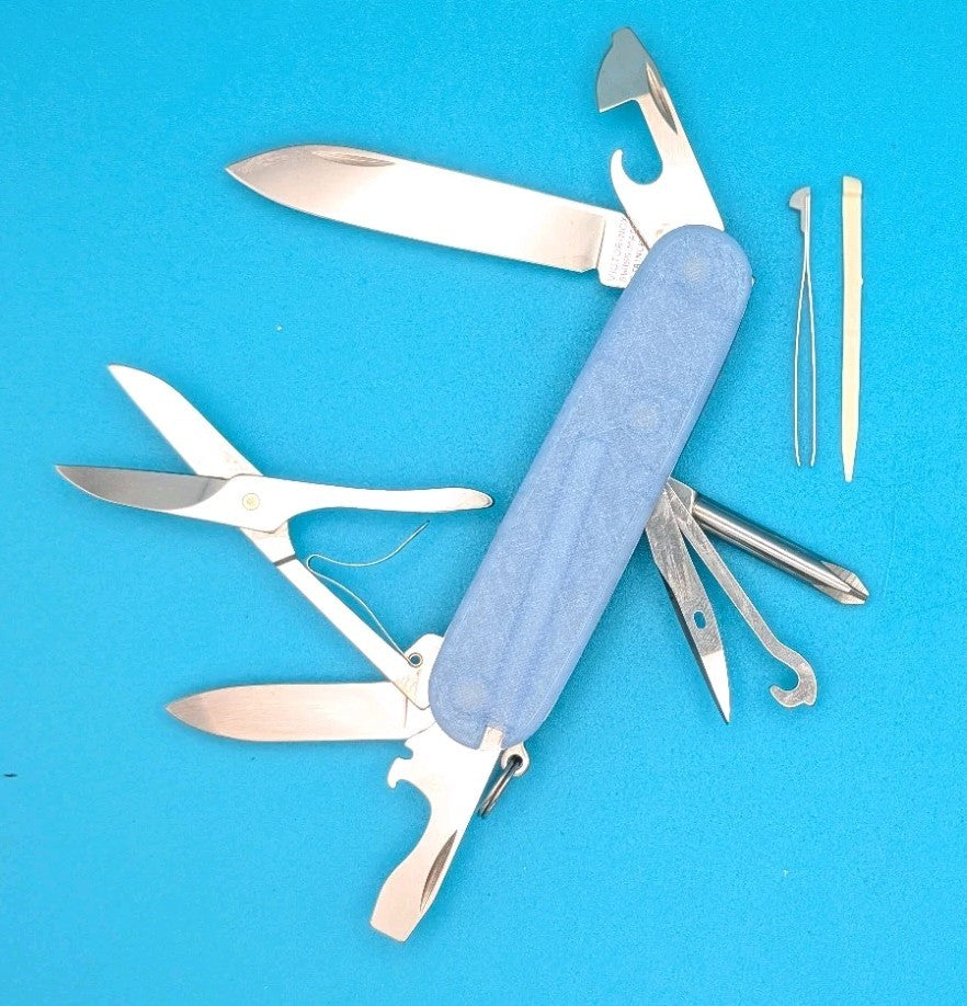 Victorinox Super Tinker Swiss Army Knife! Firefly Blue Glow in the Dark!
