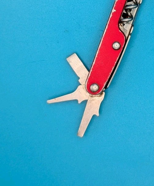 Leatherman Juice C2 Red Multi Tool! RETIRED! USED