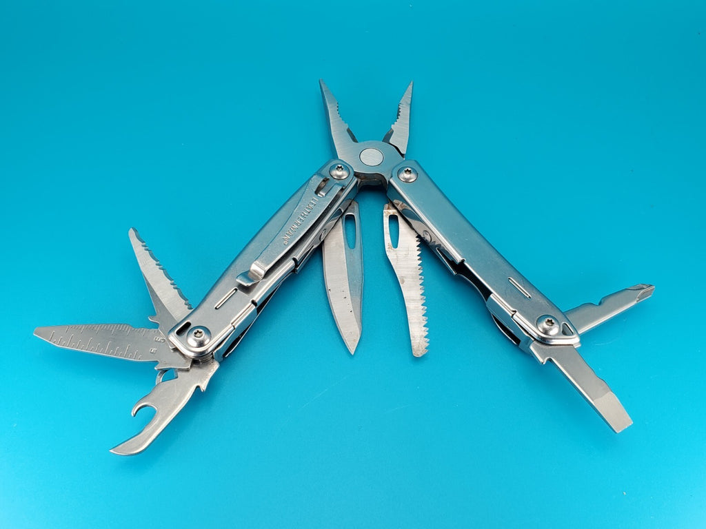 Leatherman Sidekick Multi-Tool, Knife, Pliers, Saw, Stainless!