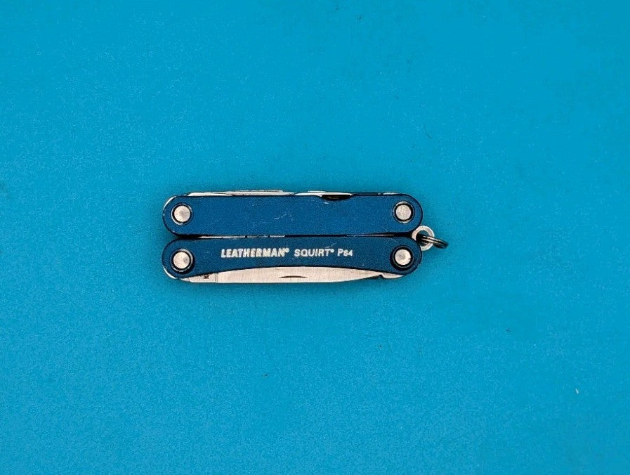 Leatherman SQUIRT PS4 Multi-Tool With Pliers Scissors Knife BLUE!
