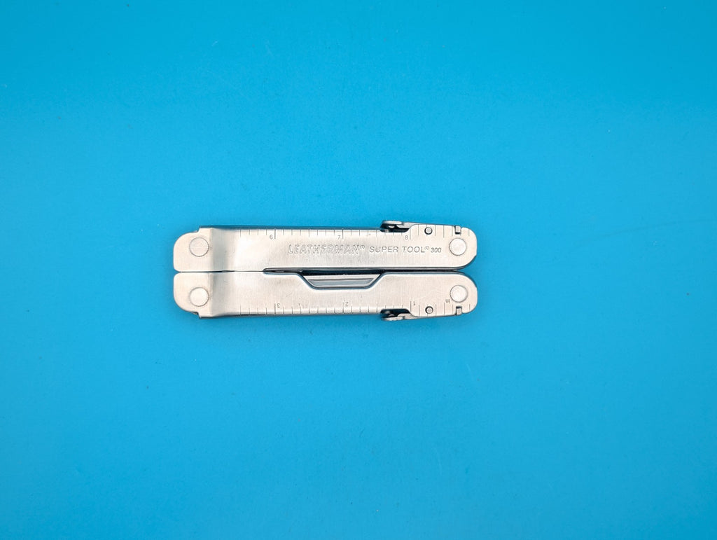 Leatherman Stainless Steel Super Tool 300 Multitool!