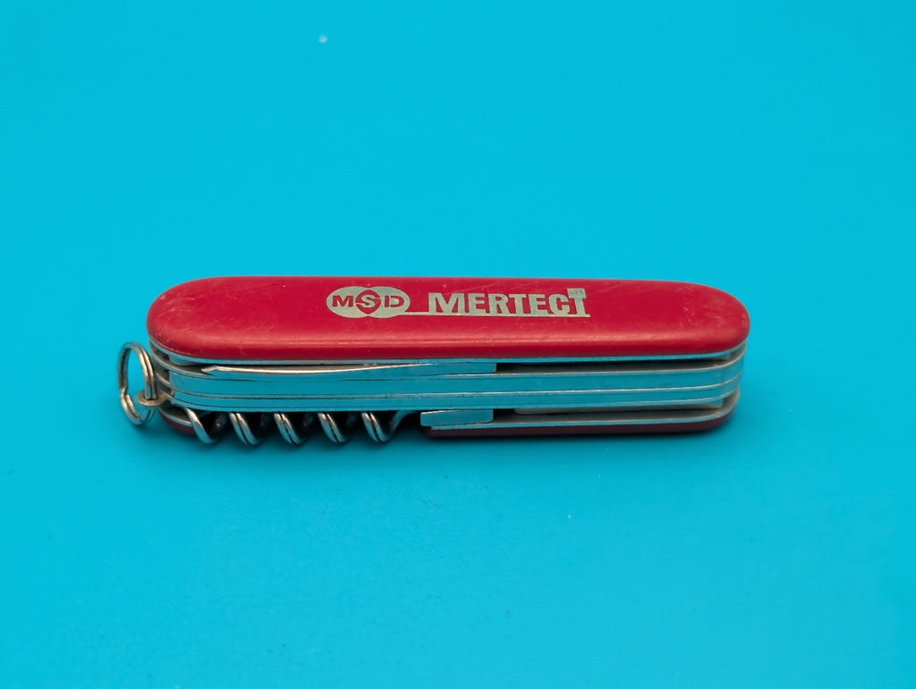 VINTAGE VICTORINOX VICTORIA RED HUNTSMAN KNIFE MULTI TOOL!
