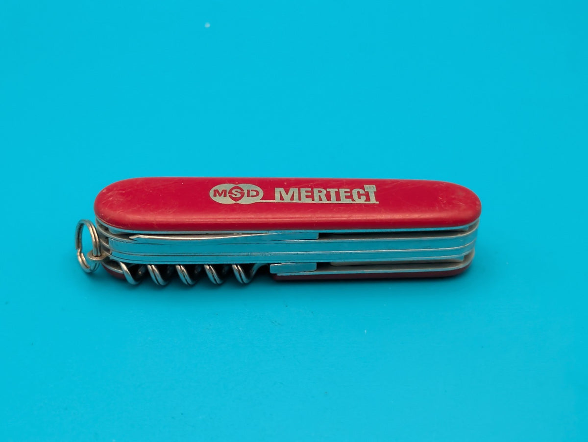 VINTAGE VICTORINOX VICTORIA RED HUNTSMAN KNIFE MULTI TOOL!