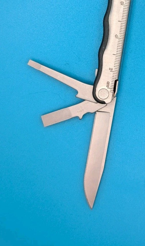 Leatherman Kick Multi-Tool, Knife, Pliers, Retired, Collectible! *FLUEGER PRES*