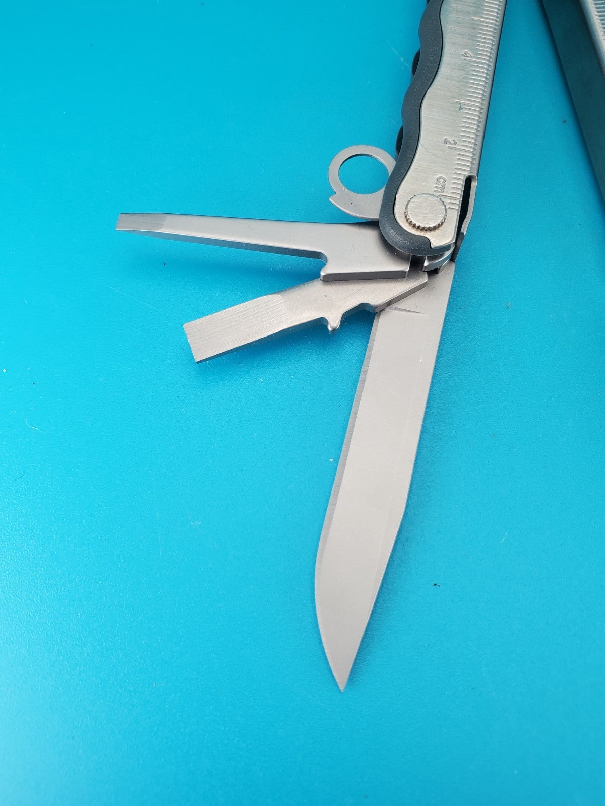 Leatherman Kick Multi-Tool, Knife, Pliers, Retired, Collectible! WITH SHEATH!