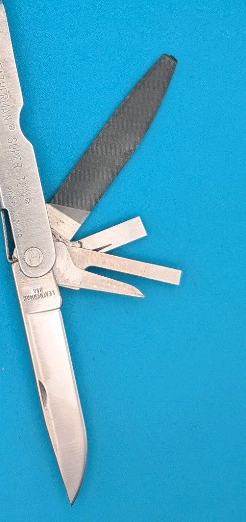 LEATHERMAN Super TOOL Multi Function Tool PLIERS, Stainless! 04/98 DATE