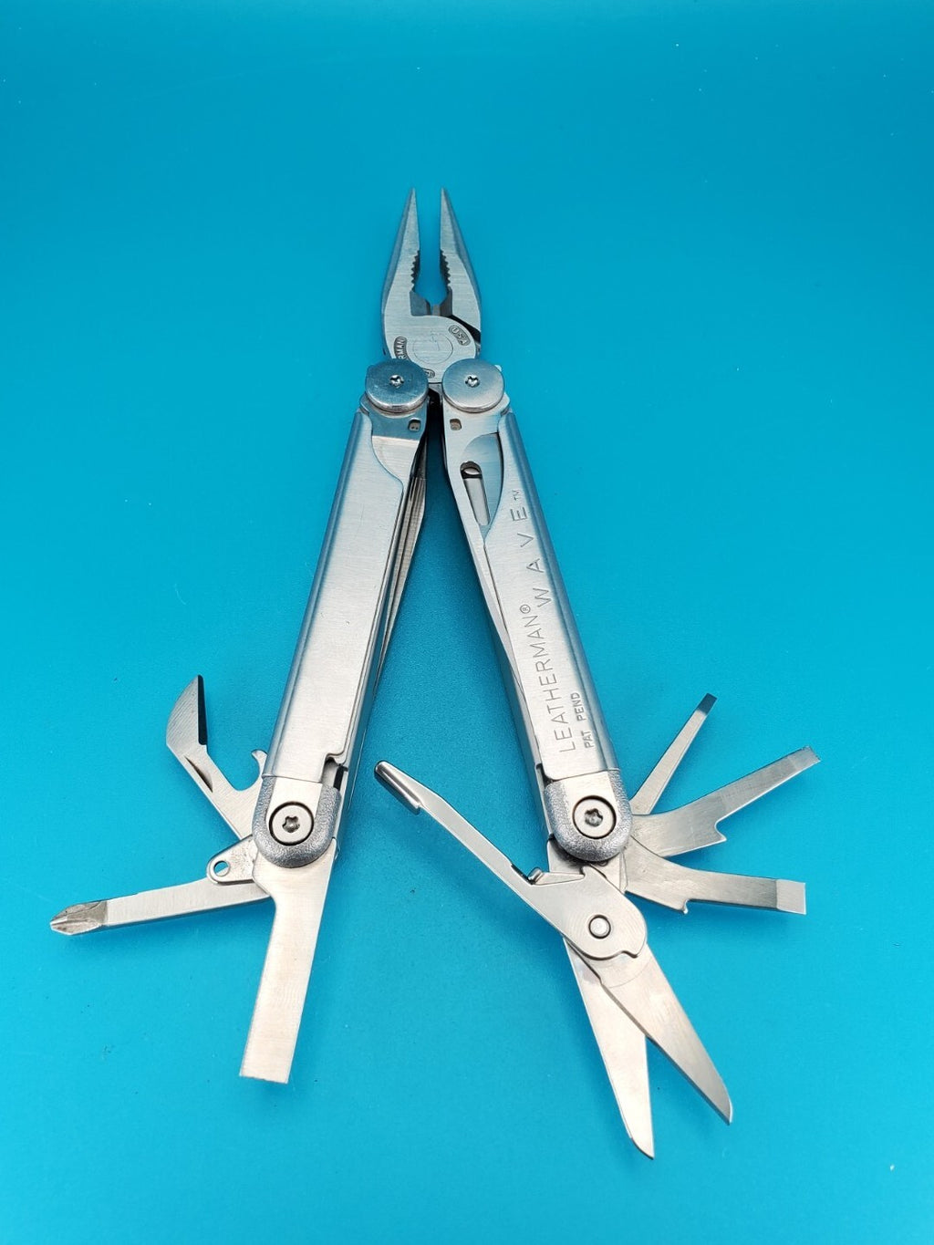 Leatherman Wave Original Vintage Retired, Dated 05/00 (JUN, 2000) WITH SHEATH!