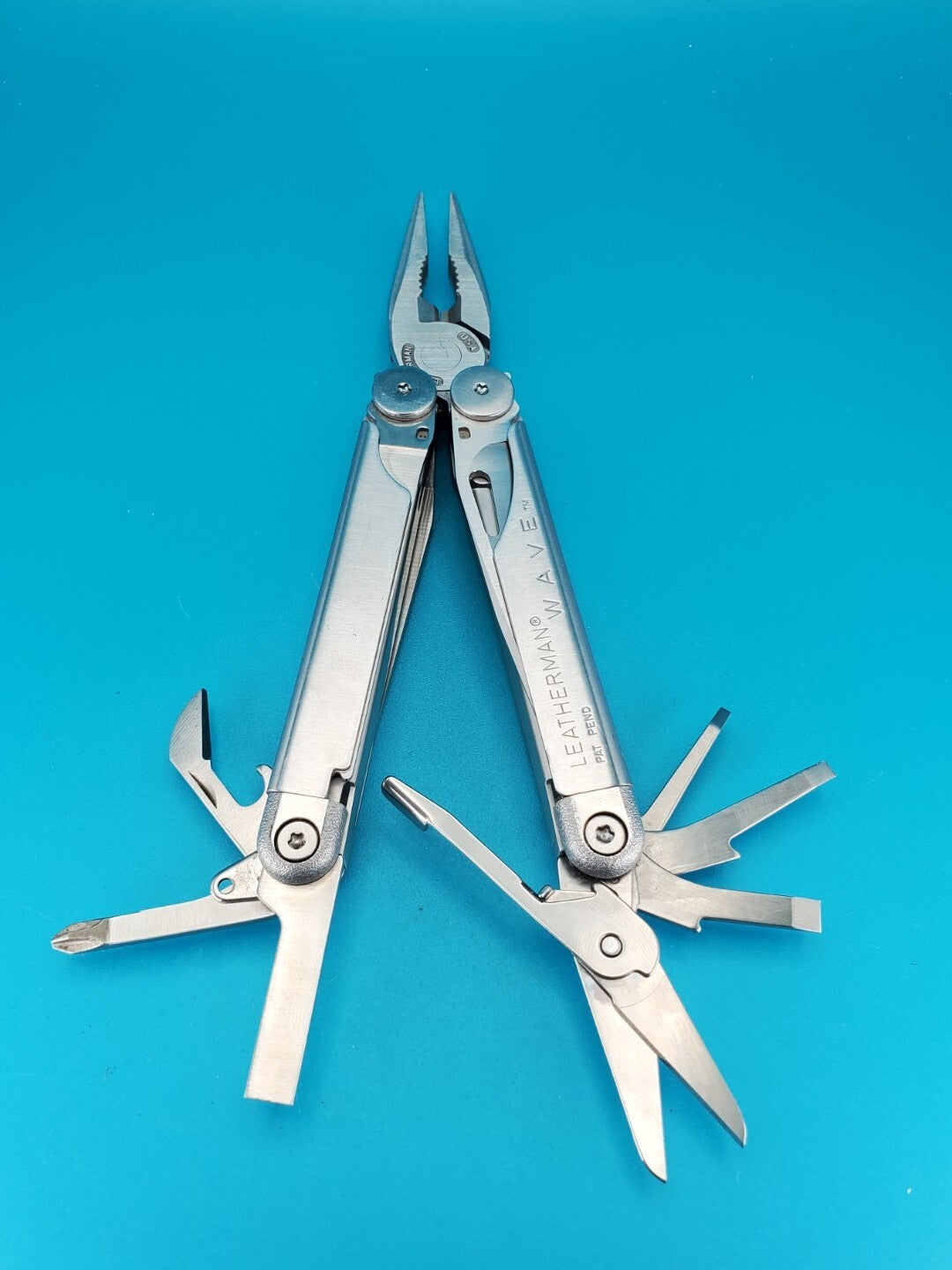 Leatherman Wave Original Vintage Retired, Dated 05/00 (JUN, 2000) WITH SHEATH!