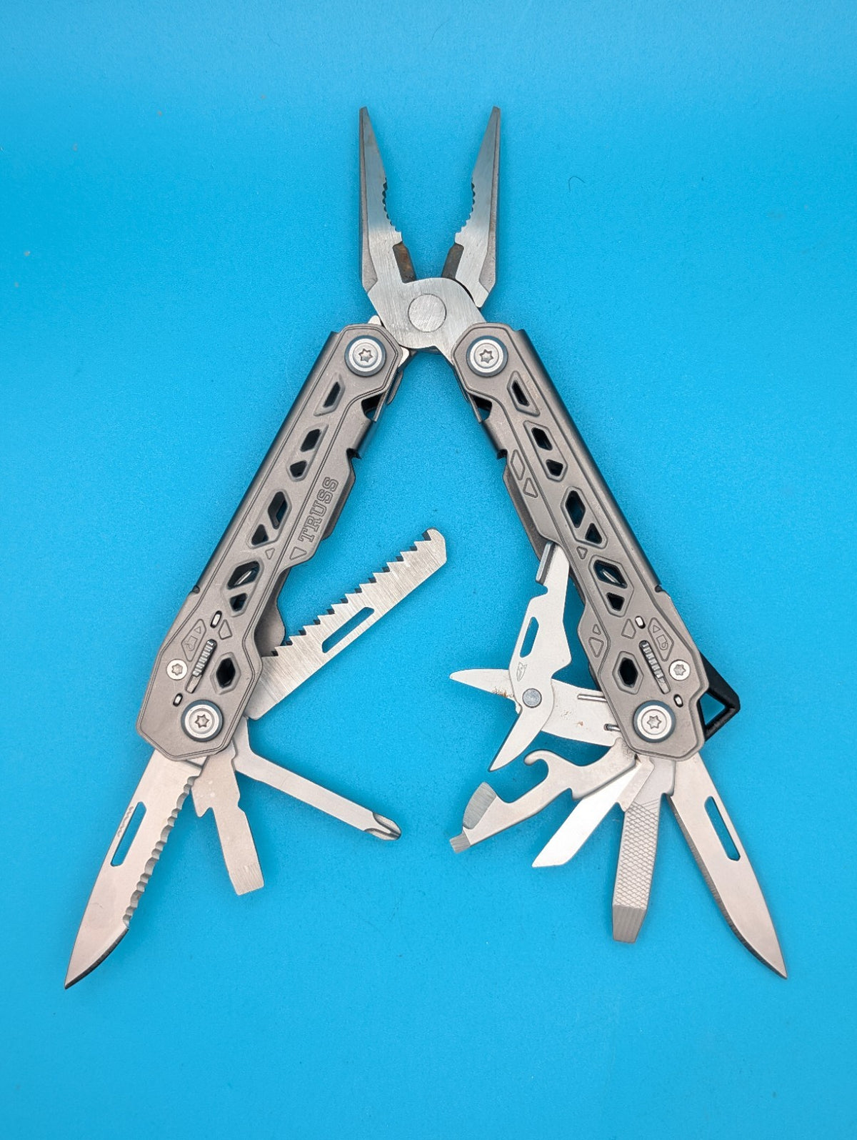 Gerber Truss Multi-Tool! FAST SHIPPING! WITH SHEATH!