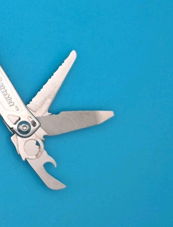 LEATHERMAN WINGMAN MULTI-TOOL! FAST SHIPPING!