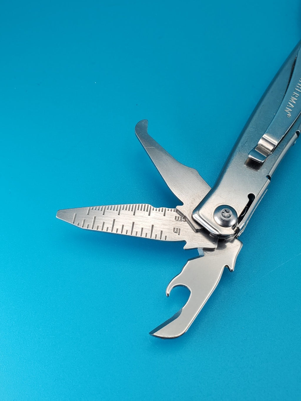 Leatherman Rev 3.8" Multi-Tool, Stainless!