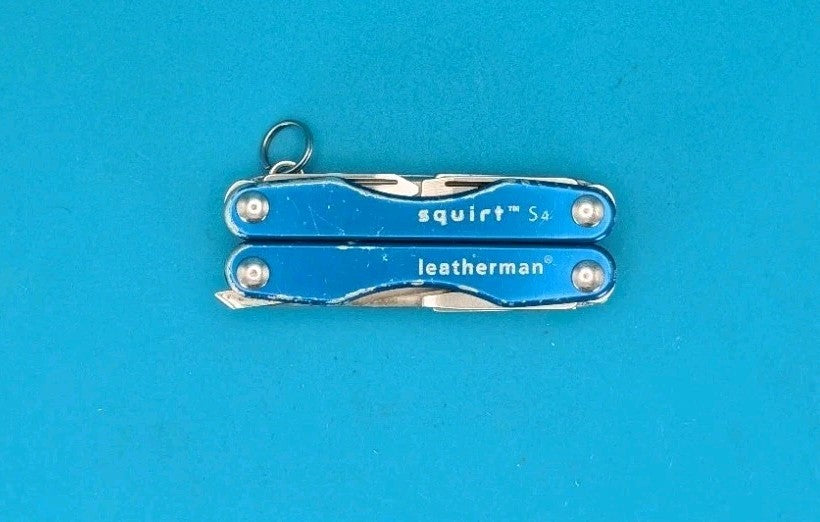 Leatherman Squirt S4 Multi-Tool, Key Ring, Retired, BLUE!