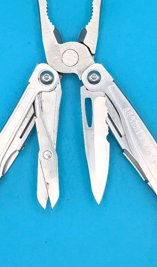 LEATHERMAN WINGMAN MULTI-TOOL! FAST SHIPPING!