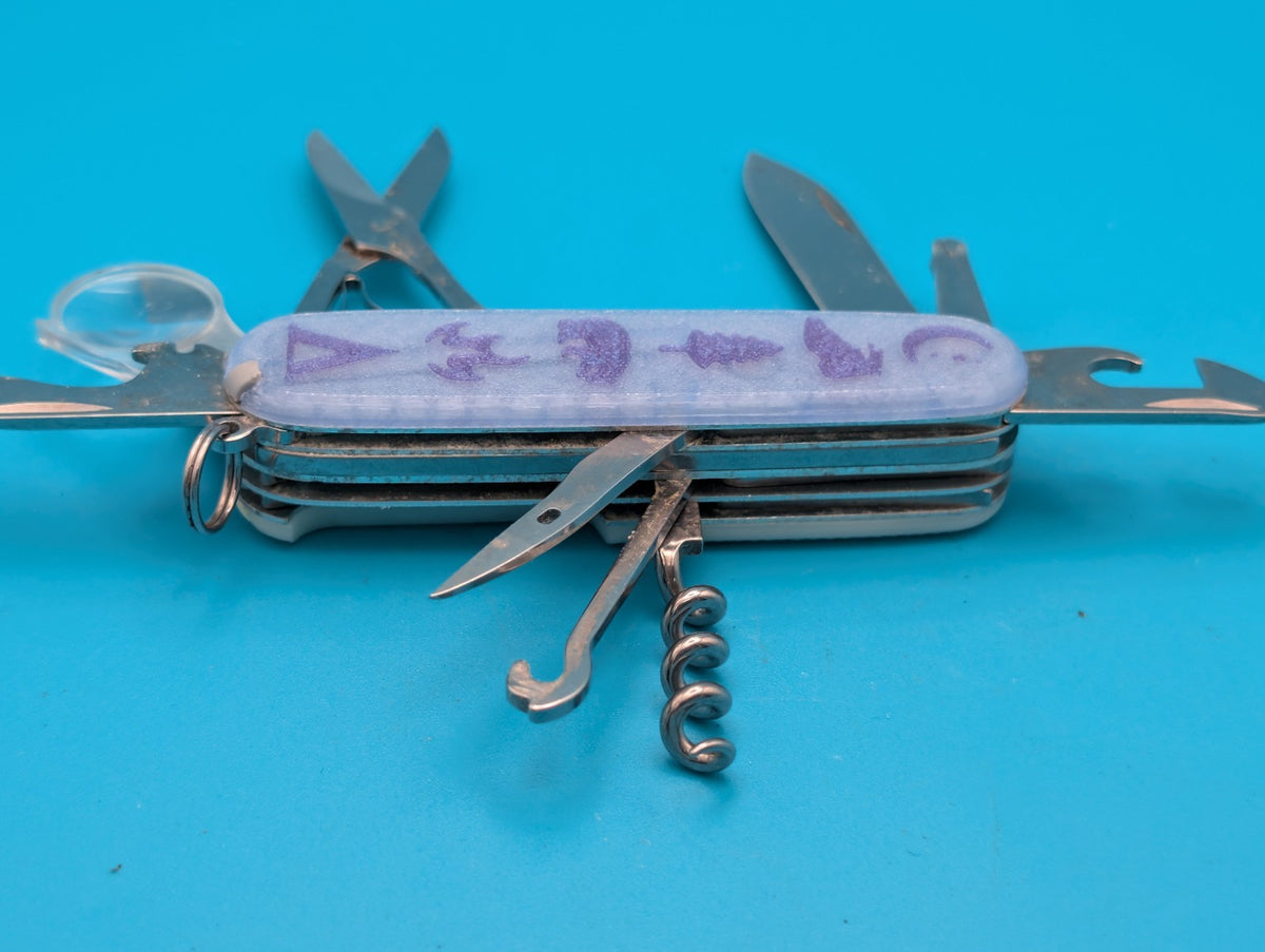 VICTORINOX EXPLORER GLOW IN THE DARK SWISS ARMY KNIFE MULTI TOOL!