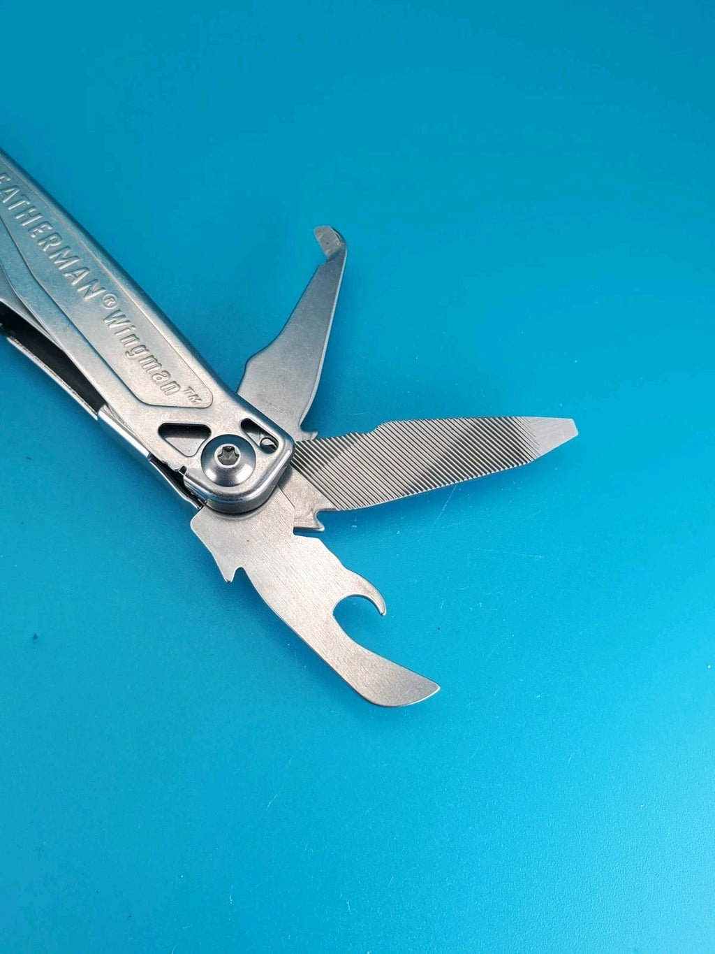 LEATHERMAN WINGMAN MULTI-TOOL! FAST SHIPPING! WITH SHEATH!