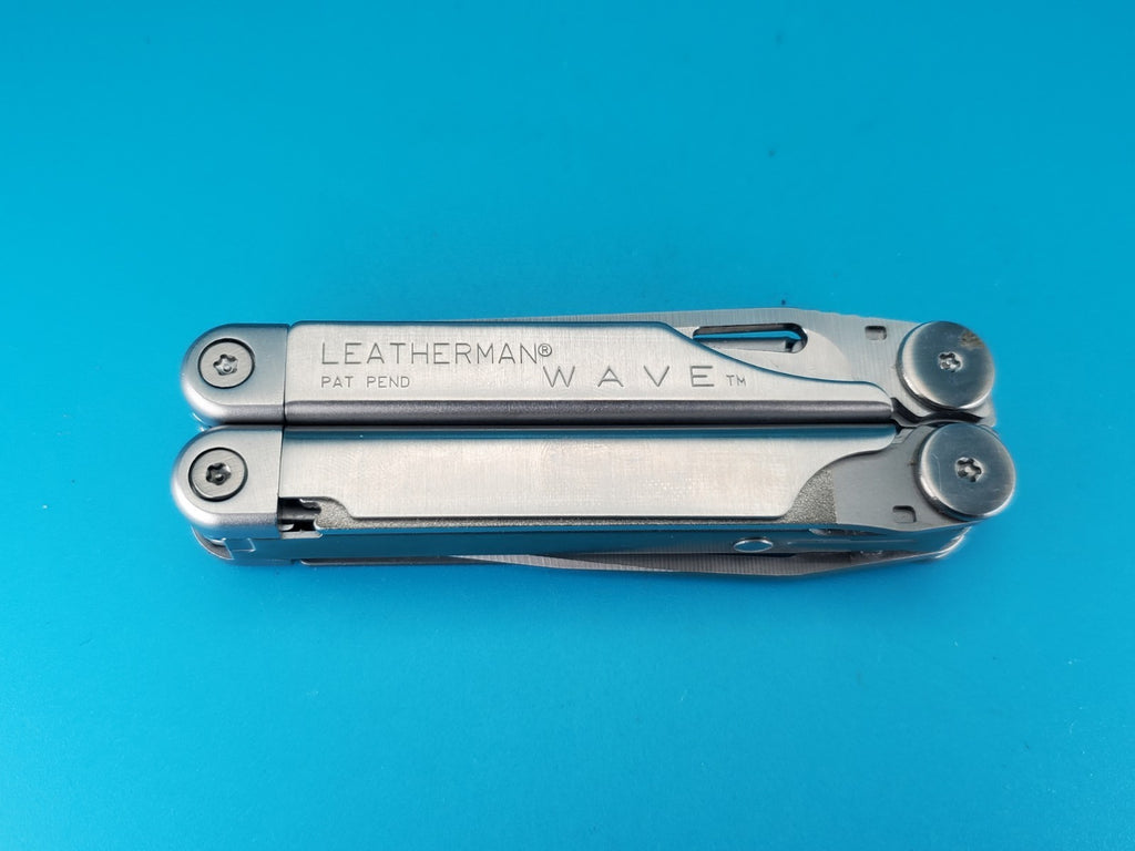 Leatherman Wave Original Vintage Retired, Dated 0400 (APR, 2004) EXCELLENT!