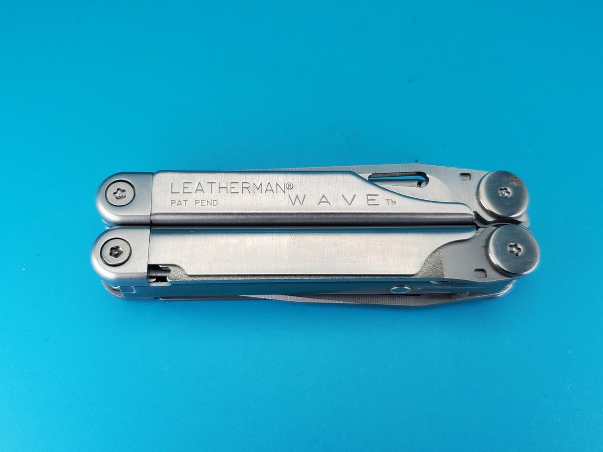 Leatherman Wave Original Vintage Retired, Dated 0400 (APR, 2004) EXCELLENT!