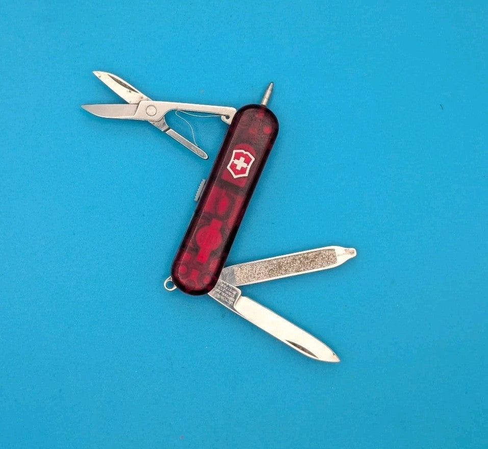 Victorinox Signature Lite Red Swiss Army Knife! 58mm, Red BRIGHT LED!