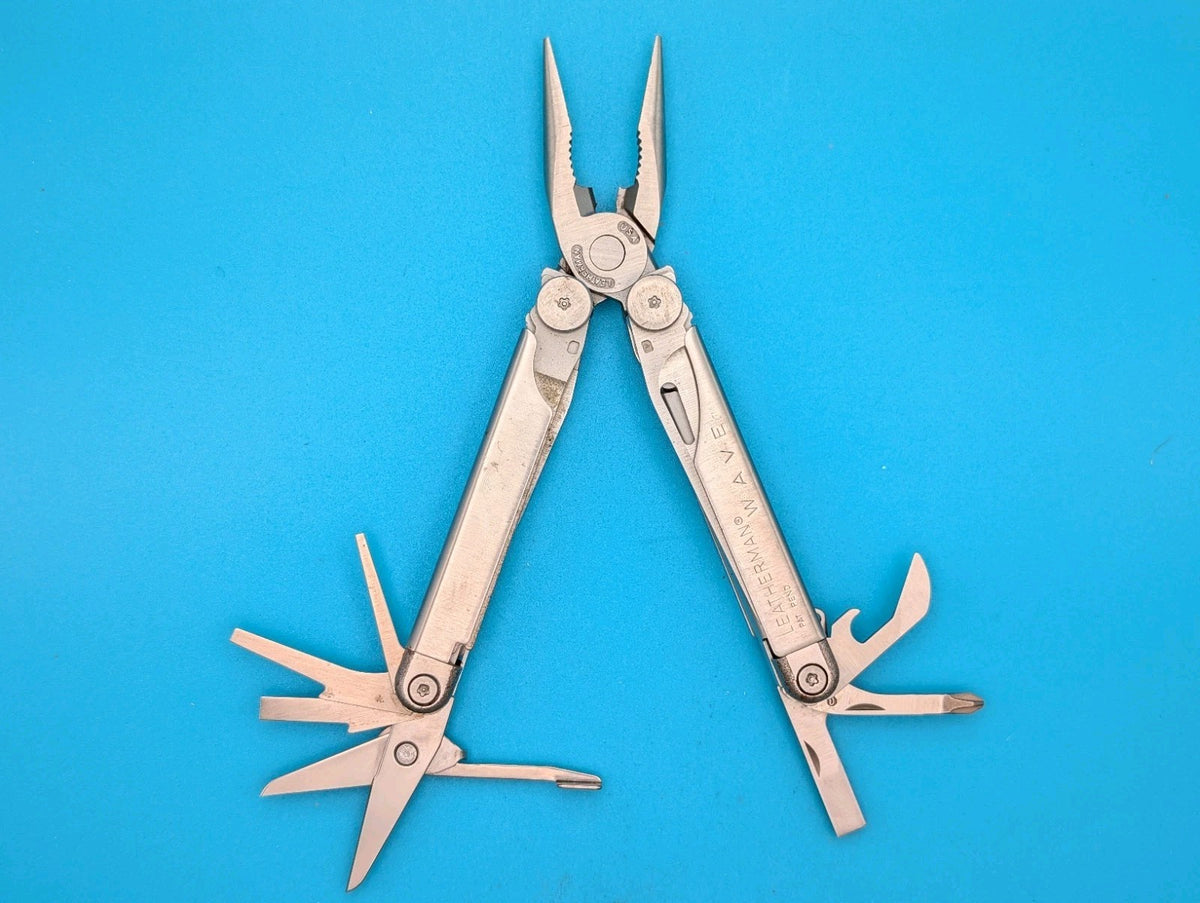 Vintage Leatherman Wave Original Multi Tool, Dated 11/00 (Nov, 2000)