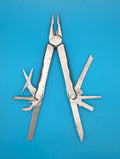 Leatherman BLAST Multi-Tool! *MISSING SMALL EYELGASS SCREWDRIVER*