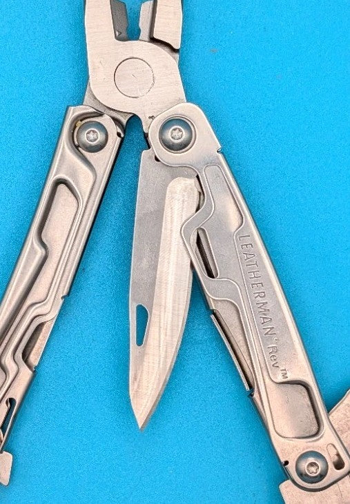 Leatherman Rev 3.8" Multi-Tool, Stainless!