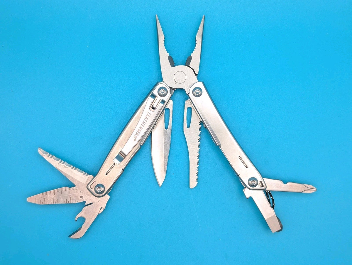 Leatherman Sidekick Multi-Tool, Knife, Pliers, Saw, Stainless! With Sheath!
